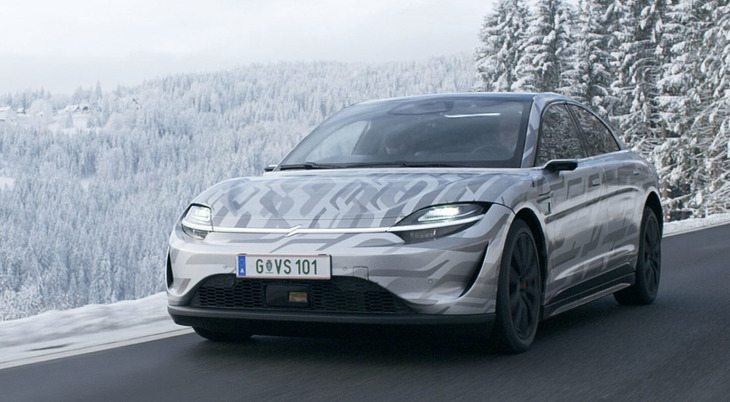 「ソニーVISION-S」はオーストリアにおける公道走行実験の開始が報告された。