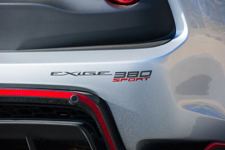 “380”シリーズのラインナップは「スポーツ380」と「カップ380」の2種類。ただし、カップ380は世界販売60台の限定モデルなので、カタログモデルはスポーツ380のみとなる。