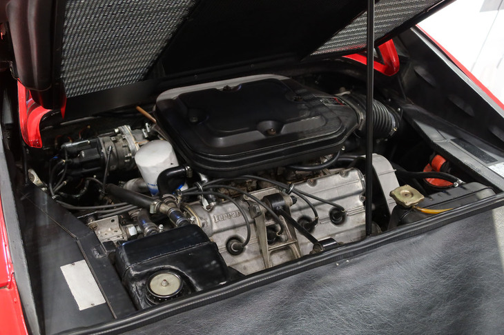 フェラーリ308GTBヴェトロレジーナ（1976年）／Vintage Car VISCO