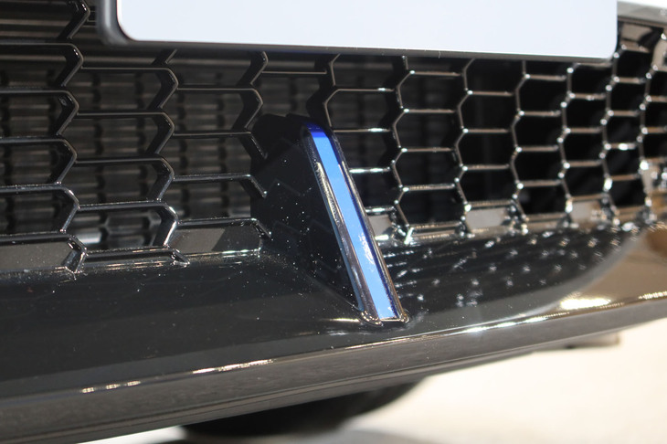 ホンダ・プレリュード（ラジエーターグリルとチンスポイラー）