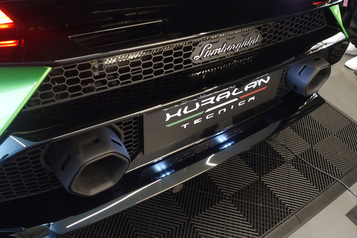 ランボルギーニ・ウラカン テクニカ（テールパイプフィニッシャー）