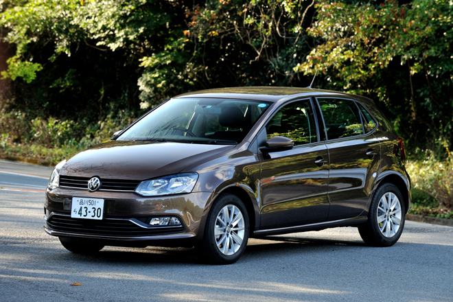 フォルクスワーゲン・ポロTSIコンフォートライン アップグレードパッケージ
    ボディーサイズ：全長×全幅×全高＝3995×1685×1460mm／ホイールベース：2470mm／車重：1130kg／駆動方式：FF／エンジン：1.2リッター直4 DOHC 16バルブ ターボ／トランスミッション：7AT／最高出力：90ps/4400-5400rpm／最大トルク：16.3kgm/1400-3500rpm／タイヤ：（前）185/60R15 （後）185/60R15／車両本体価格：249万5000円