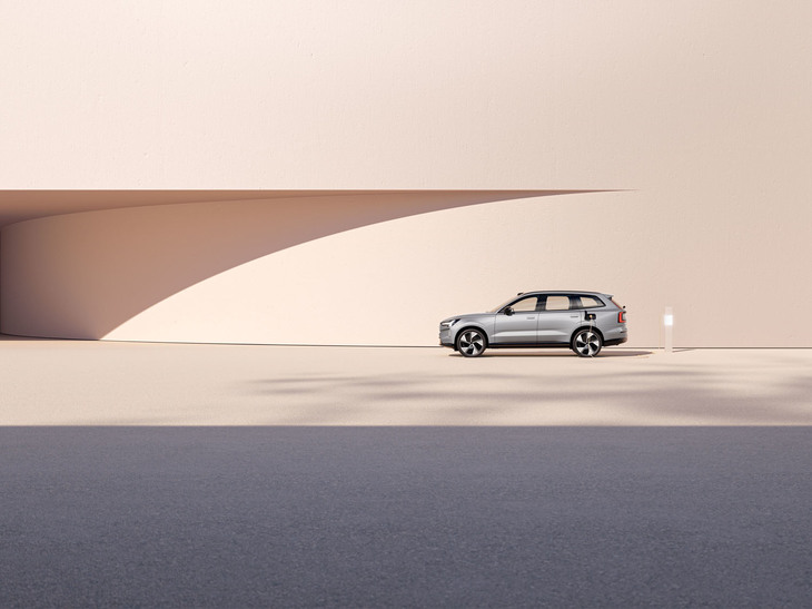 ボルボEX90（エクステリア）