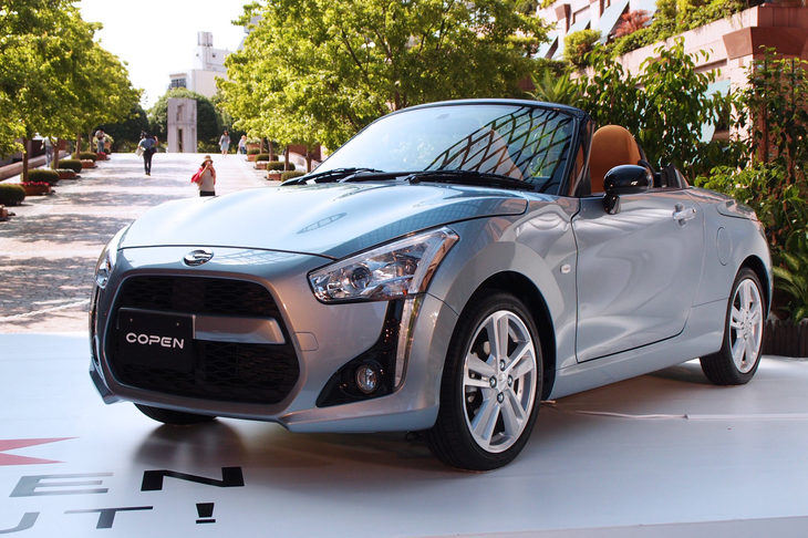 2014年6月の発表会より、東京・恵比寿の会場に展示された2代目「コペン」。現行型のデビューも、もう8年も前のことになるのだ。