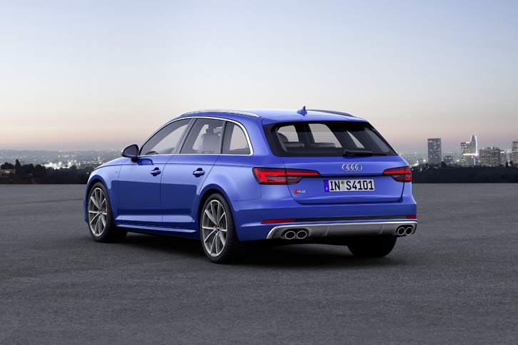 アウディS4アバント（エクステリア）