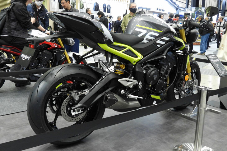 トライアンフ・ストリートトリプル765 Moto2エディション