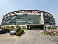 これが2017年にできたスズキのハンサルプール工場。コロッセオのような円形だ。