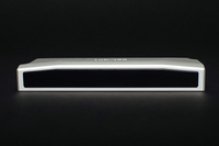 ルミナーの自動車用3D LiDAR「アイリス」。視野角は水平方向120°、垂直方向26°。1平方度あたり300点以上の点群密度で、カメラのような解像度を実現しているという。