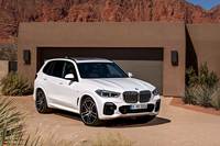 
	「BMW X5」
	
