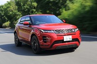 新型のボディーサイズは全長×全幅×全高＝4380×1905×1650mm。先代（5ドア）よりもわずかに大きくなったものの、取りまわしやすいコンパクトボディーであることは変わらない。