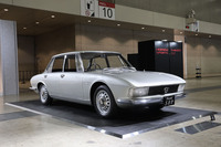 マツダの依頼によりベルトーネ（ジウジアーロ）が製作したデザインスタディー「S8P」。400cc×2のロータリーエンジンで前輪を駆動するFFサルーンで、1964年7月にマツダに到着した。