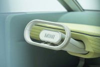 MINIブランドの電動ミニバンコンセプト「ビジョンアーバノート」が実車化の画像