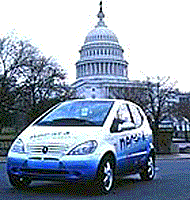 ダイムラークライスラー、米で燃料電池車を発表の画像