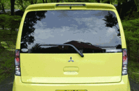 写真をクリックするとシートが倒れるさまが見られます。
	 