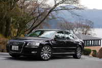 アウディA6 L 6.0。6リッターW12は、最高出力450ps、最大トルク59.1kgmを発生。10・15モード燃費は、6.1km/リッター。ちなみにV8の4.2 FSI クワトロは、350ps／44.9kgmで、燃費は6.6km/リッター。
