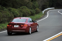 動力性能は0-100km/hが5.8秒で、0-1000mが25.6秒と発表されている（欧州仕様の場合）。