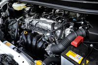 ガソリン車に搭載される、可変バルブタイミング機構付きの2リッター直4エンジン。
    