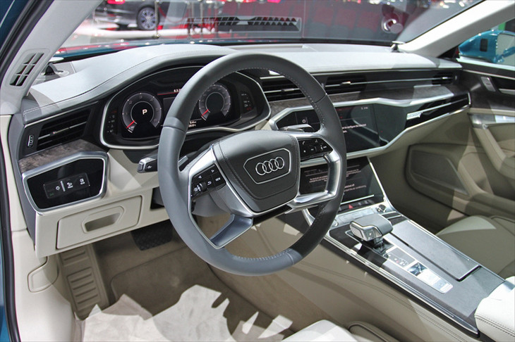 アウディA6 50 TDIクワトロ（インテリア）