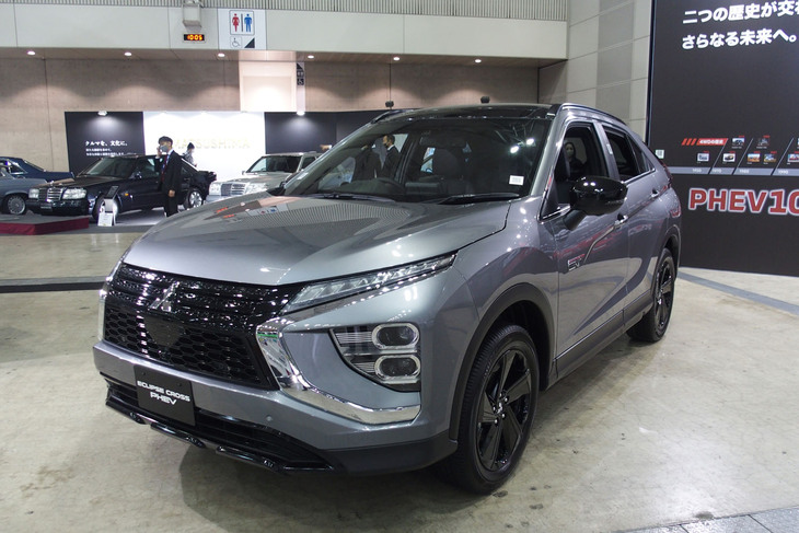 三菱エクリプスクロスPHEV／三菱自動車