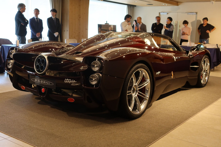 パガーニ・ウトピア ロードスター