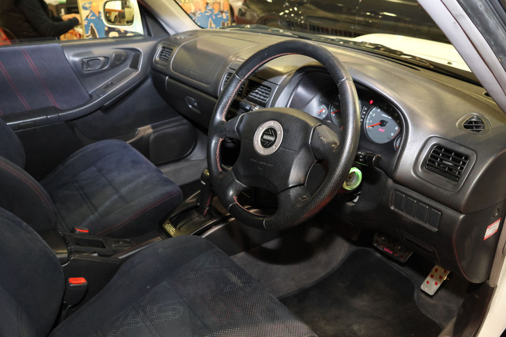 初代「フォレスターSTi」のインテリア。