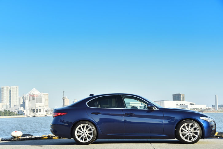 アルファ・ロメオ ジュリア スーパー