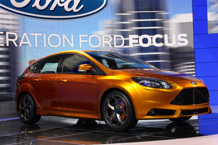 3代目「ST」仕様。2010年パリモーターショーで筆者撮影。