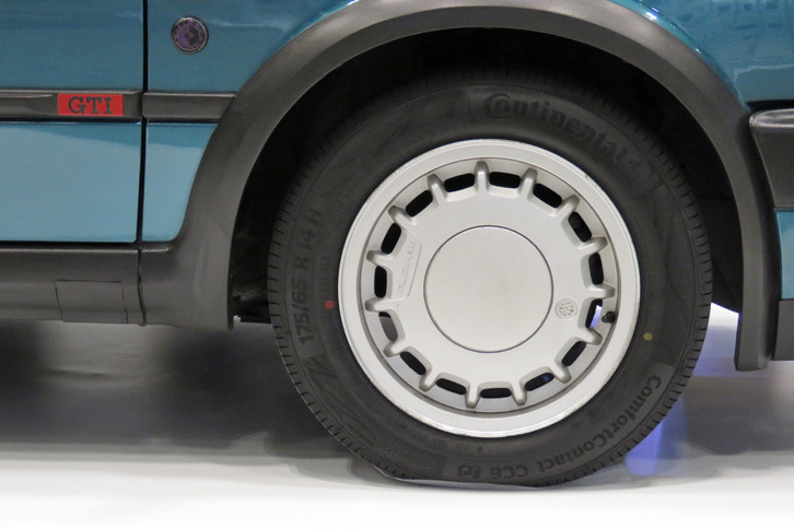 フォルクスワーゲン・ゴルフGTI-16v FIRE&ICE（1991年）／スピニングガレージ