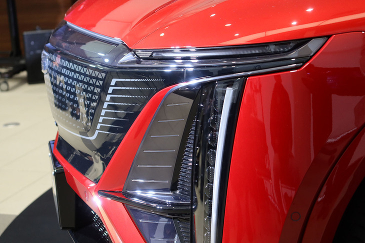 キャデラック・リリックV（フロントまわり）