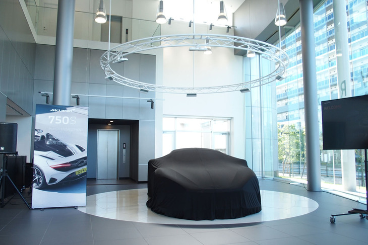 東京・有明で行われた「マクラーレン750S」の発表イベントの様子。