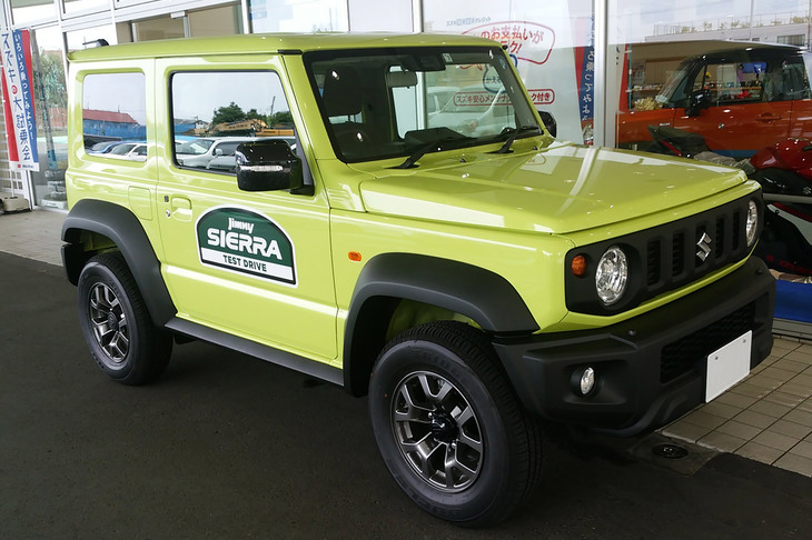 いざクルマを買うとなったら、ぜひ一度は試乗をするべし。こればかりはオンラインでは不可能だ。