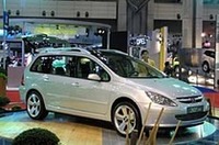 東京モーターショー：プジョー