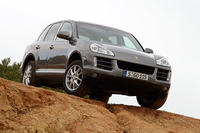 ポルシェ・カイエン【海外試乗記】