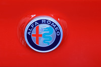 戦前にはグランプリレースの強豪として名をはせ、日本でも長年にわたりエンスージアストに愛顧されてきたアルファ・ロメオ。今は2010年代中盤の低迷を経て、再生の途上にある。