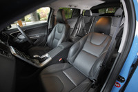 ボルボV70 T4 SE／V60 T4 R-DESIGN／XC60 T5 R-DESIGN【試乗記】の画像