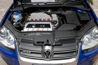 フォルクスワーゲン・ゴルフR32(4WD/2ペダル6MT)【ブリーフテスト】の画像