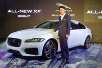 発表会には、ジャガーのブランドアンバサダーを務めるプロテニスプレーヤー、錦織 圭選手も登場。新型「XF」を前に、「軽快な走りができそうなクルマですね。実際に乗ってみたいです」などと感想を述べた。