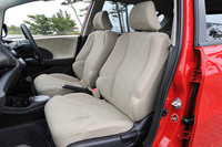 試乗車のボディーカラーは「ミラノレッド」。これと組み合わされる内装色はベージュのみ。