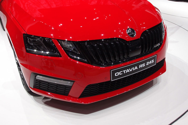 シュコダ・オクタヴィアRS245