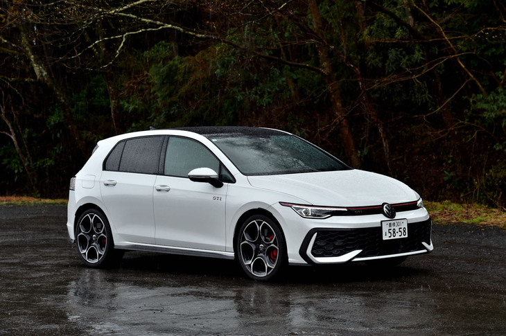 【フォルクスワーゲン・ゴルフGTIのスペック】
	ボディーサイズ：全長×全幅×全高＝4295×1790×1465mm／ホイールベース：2620mm／車重：1430kg／駆動方式：FF／エンジン：2リッター直4 DOHC 16バルブ ターボ／トランスミッション：7段AT／最高出力：265PS（195kW）/5250-6500rpm／最大トルク：370N・m（37.7kgf・m）/1600-4300rpm／タイヤ：（前）235/35R19 91Y XL／（後）235/35R19 91Y XL（ブリヂストン・ポテンザS005）／燃費：--km/リッター／価格：549万8000円
	
	【取材時の燃費データ】
	テスト距離：246.0km（市街地1：高速道路8：山岳路1）／使用燃料：24.9リッター（ハイオクガソリン）／参考燃費：9.9km/リッター（満タン法）／10.5km/リッター（車載燃費計計測値）