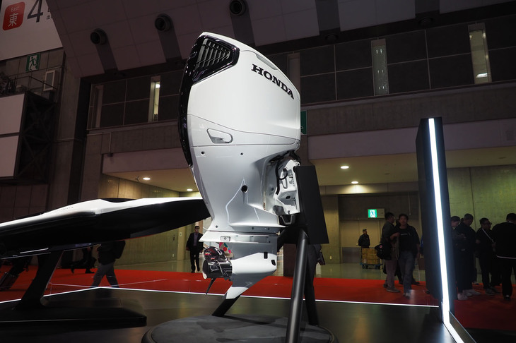 大型船外機BF350