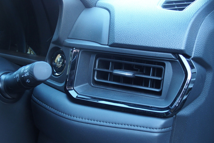 ホンダWR-V Zブラックスタイル（エアコンの吹き出し口）