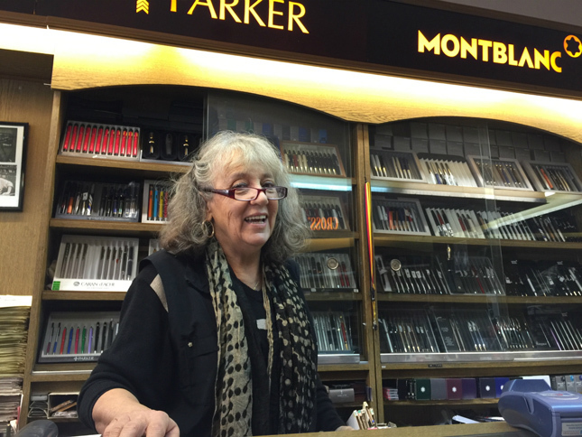 ハイツマンの名物店長。ドイツのお店にしては珍しく、スイス製のカランダッシュを扱っている。