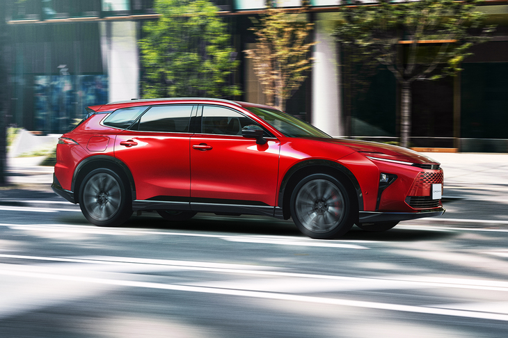 「セダン」以外の新型「クラウン」シリーズは全モデルが「GA-K」を使った4WDモデルだ。