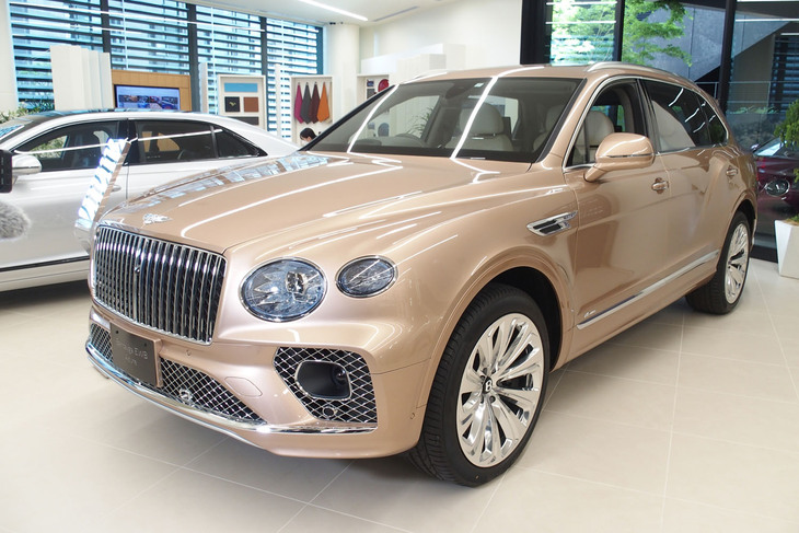 ベントレー・ベンテイガEWBアズール（エクステリア）