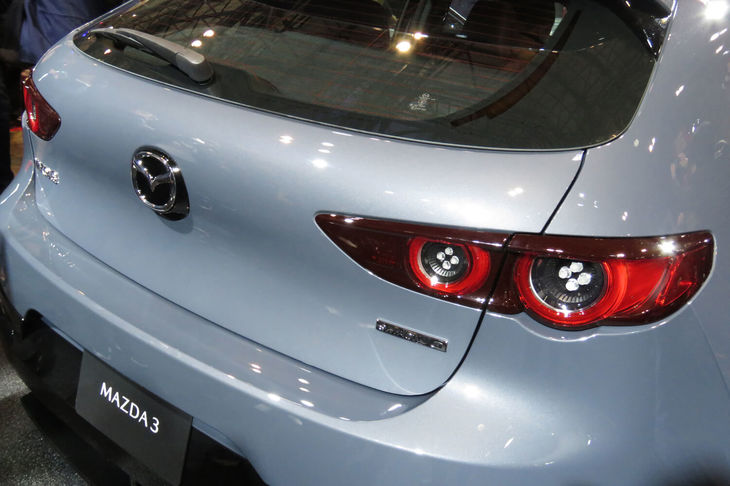 マツダ3カスタムスタイル（エクステリア）