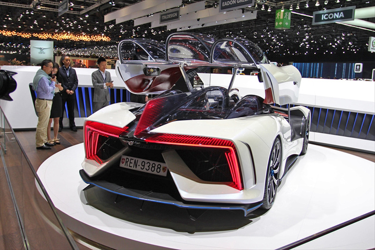 テックルールズ・レン（エクステリア）