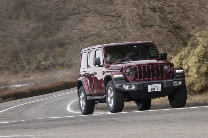 ジープ・ラングラー アンリミテッド サハラ2.0Lターボ