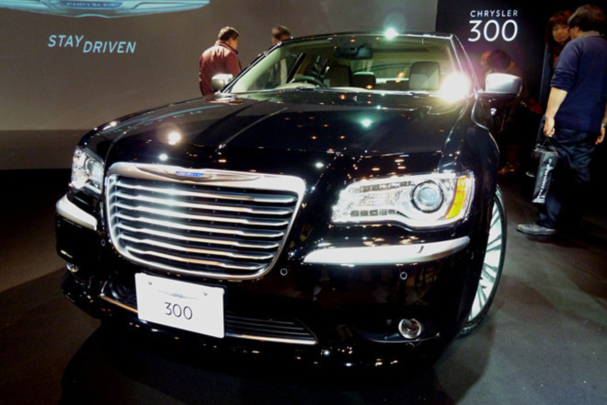 クライスラー 新型の高級セダン 300 を発売 ニュース Webcg クライスラー 新型の高級セダン 300 を発売 ニュース Webcg