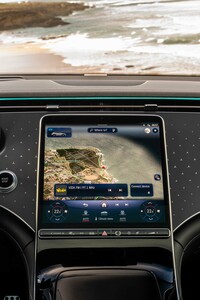 インフォテインメントシステムには使い込むにつれてよく使う項目が上の階層に表示されるようになる学習機能付き。